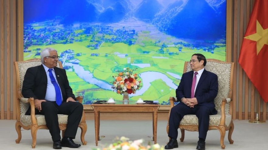 Vietnam keen to deepen fraternal solidarity with Cuba